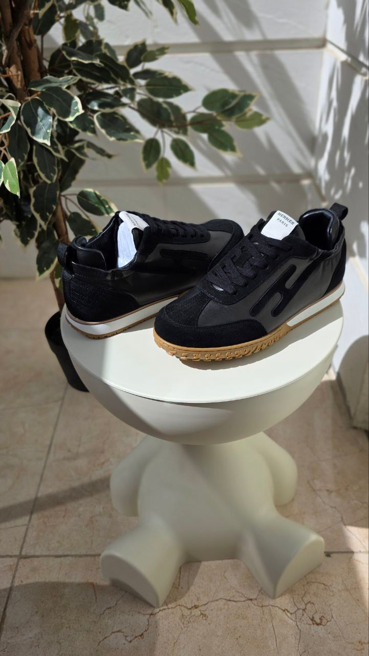 Hermès | Leather Suede Sneakers – Black