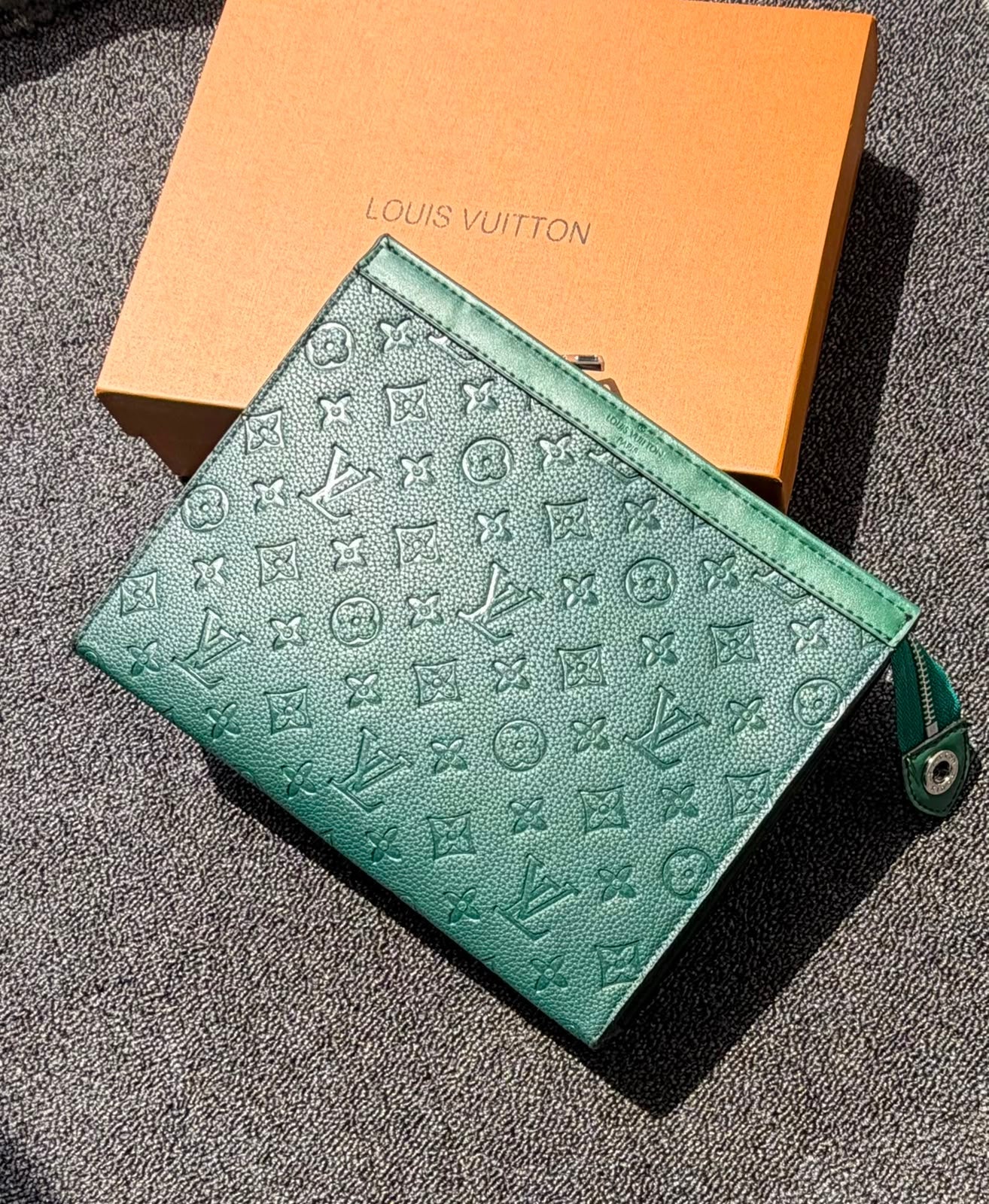 Louis Vuitton | Monogram Eclipse Articles de Voyage Pouch – Charcoal / Brown