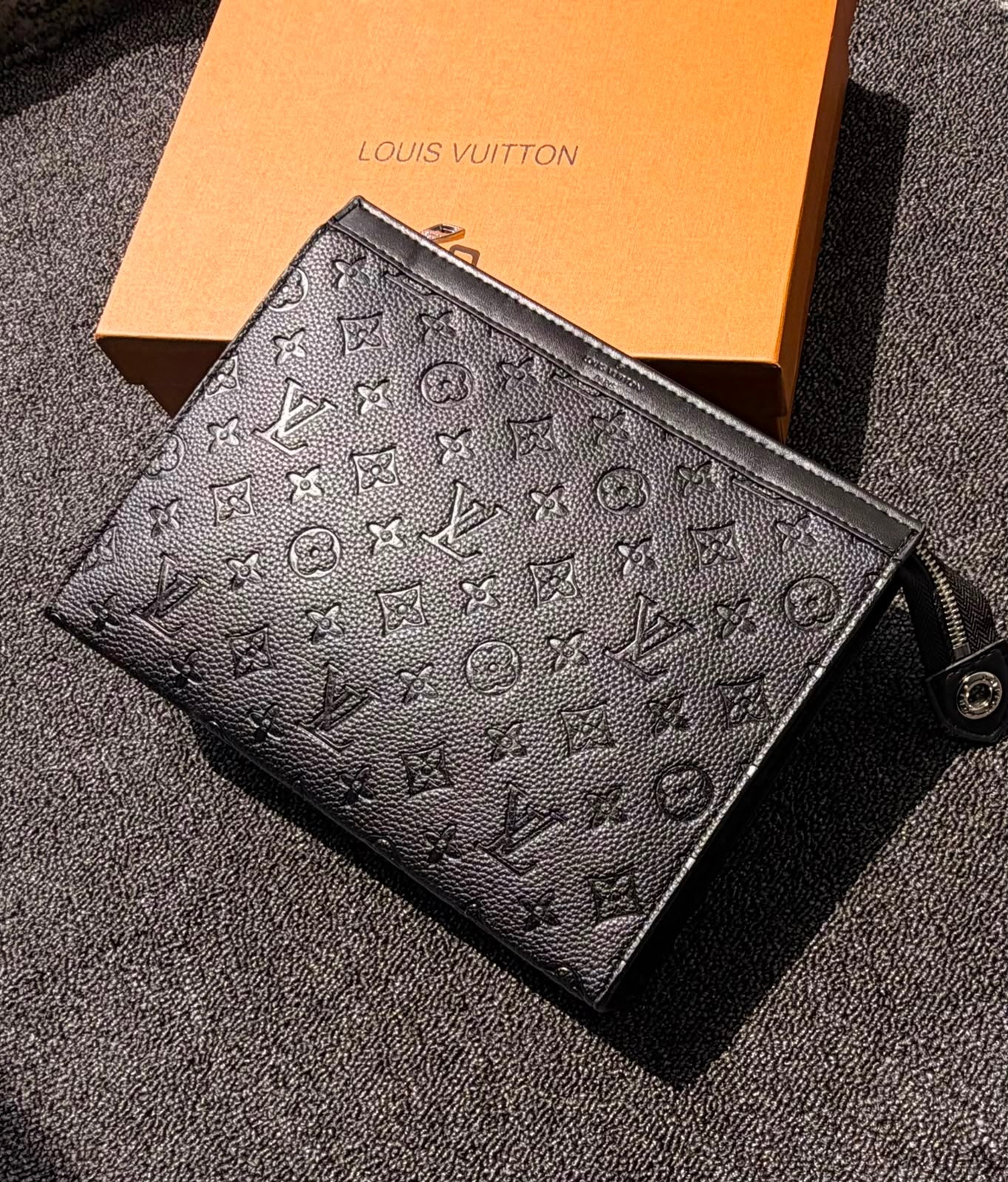 Louis Vuitton | Monogram Voyage Pouch – White / Light Grey
