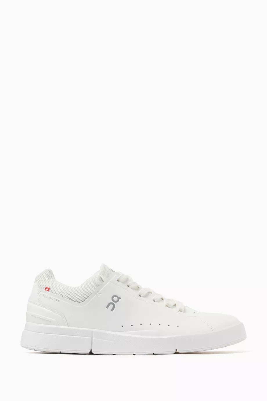 On Cloud | Roger Advantage Sneakers – All White