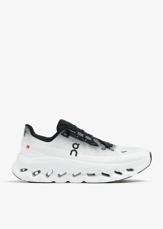 On Cloud | Cloudtilt Low-Top Sneakers