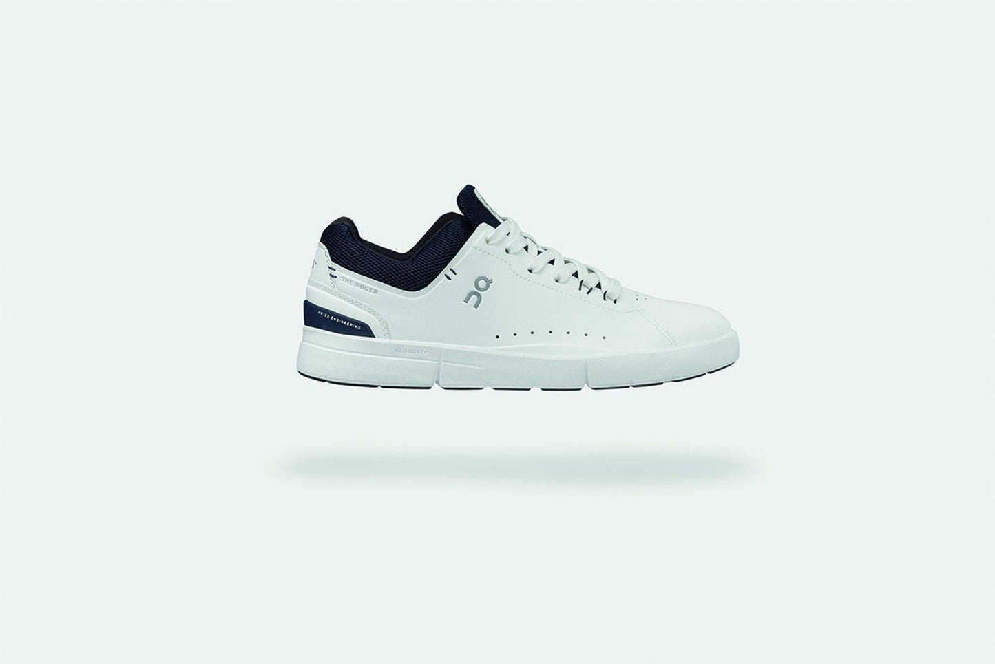 On Cloud | Roger Advantage Sneakers – White / Black