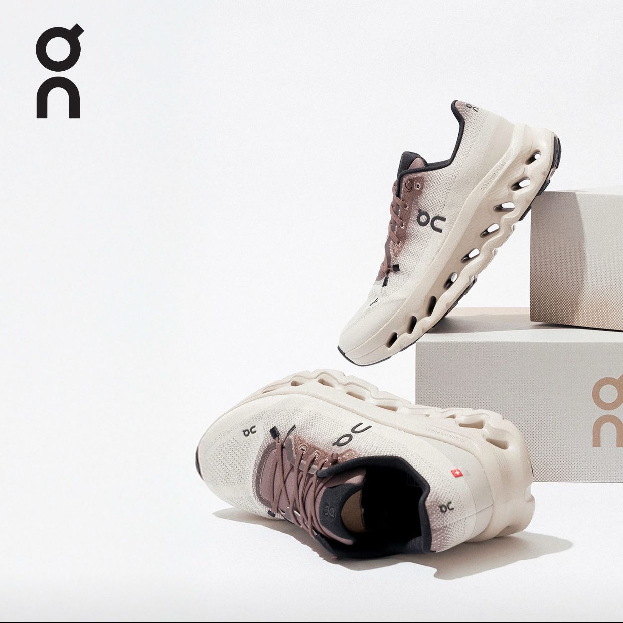 On Cloud | Cloudtilt Sneakers – Clove Sand