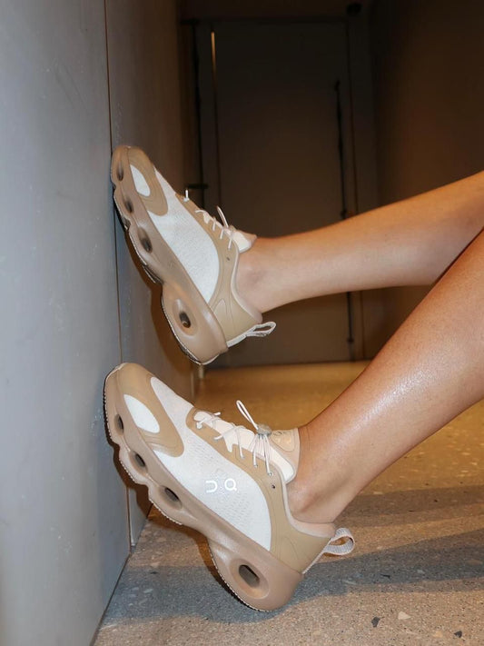 On Cloud | Cloudsolo Sneakers