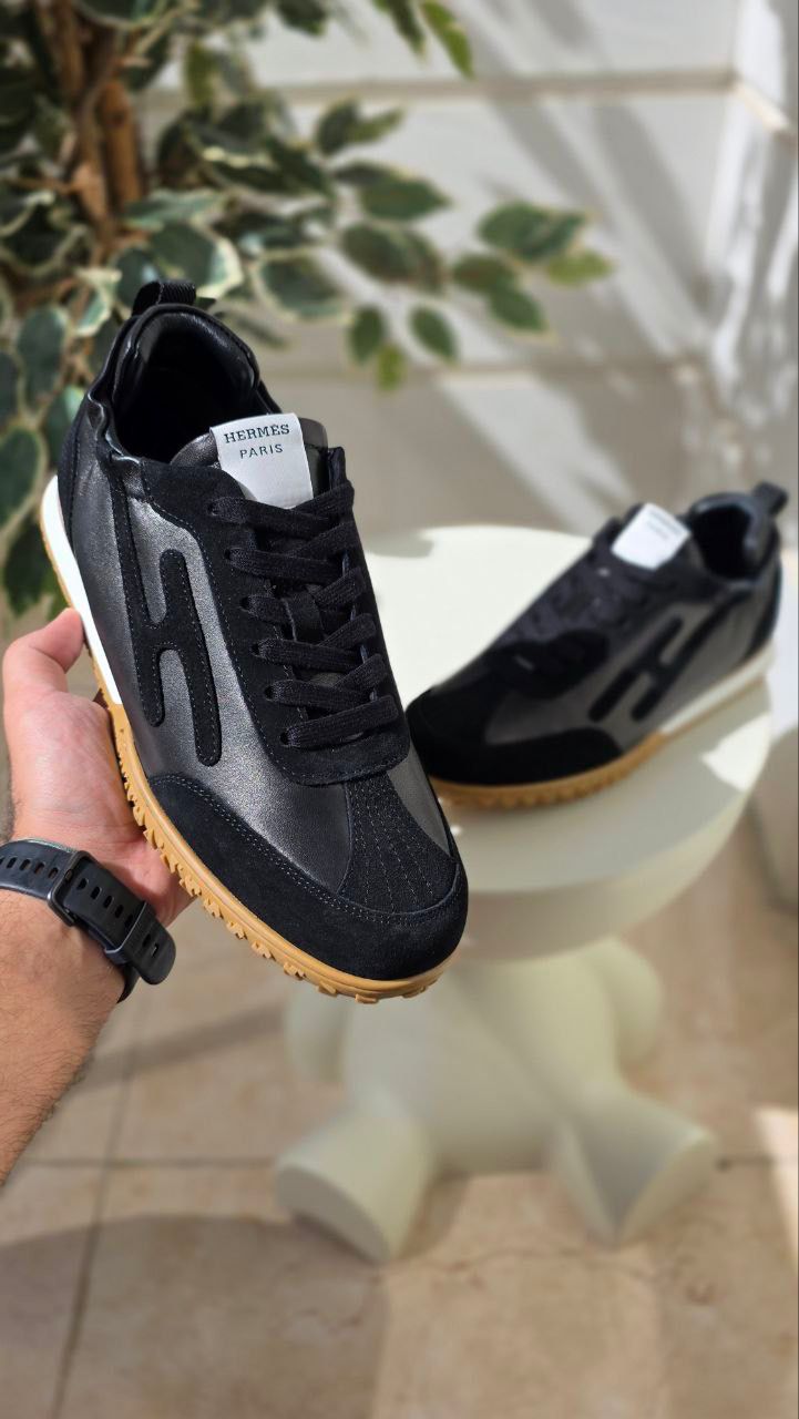 Hermès | Leather Suede Sneakers – Black