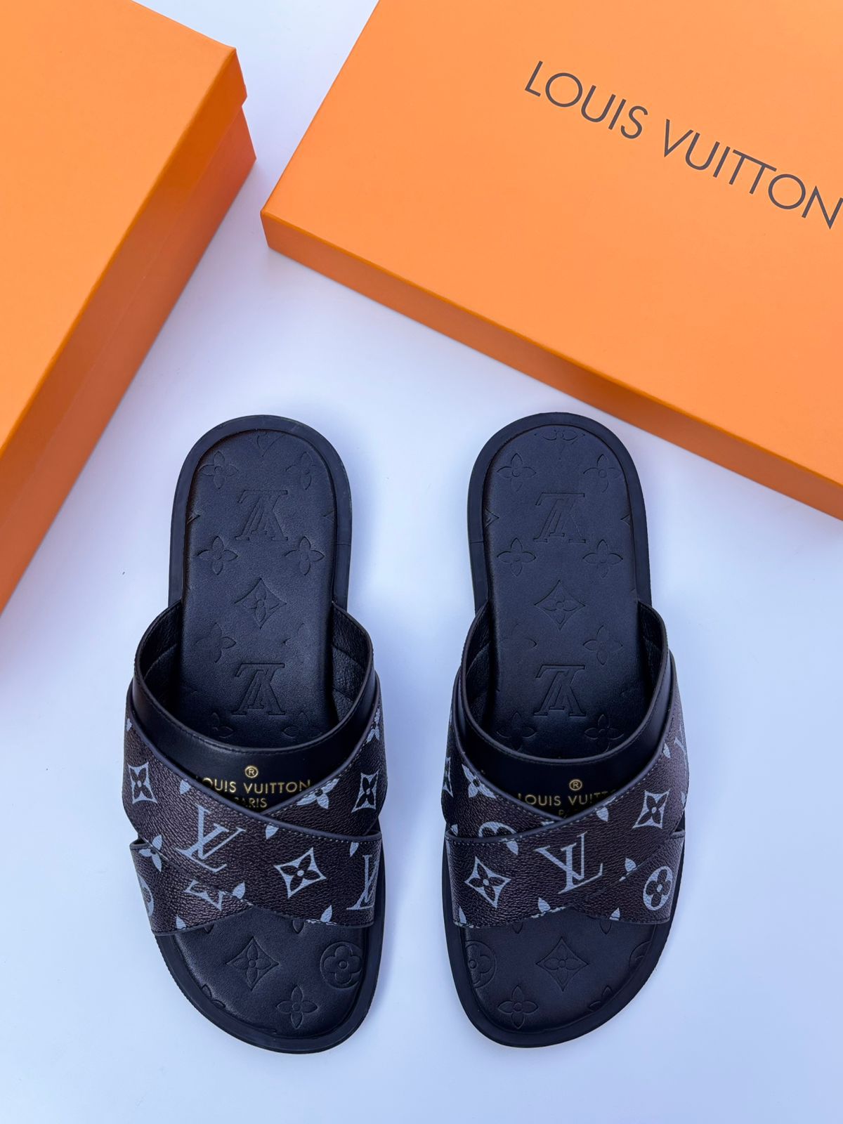 Louis Vuitton | Paseo Flat Comfort Sandals – Black