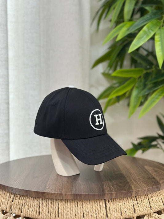 Hermès | Nevada Paris Cap – White / Gold