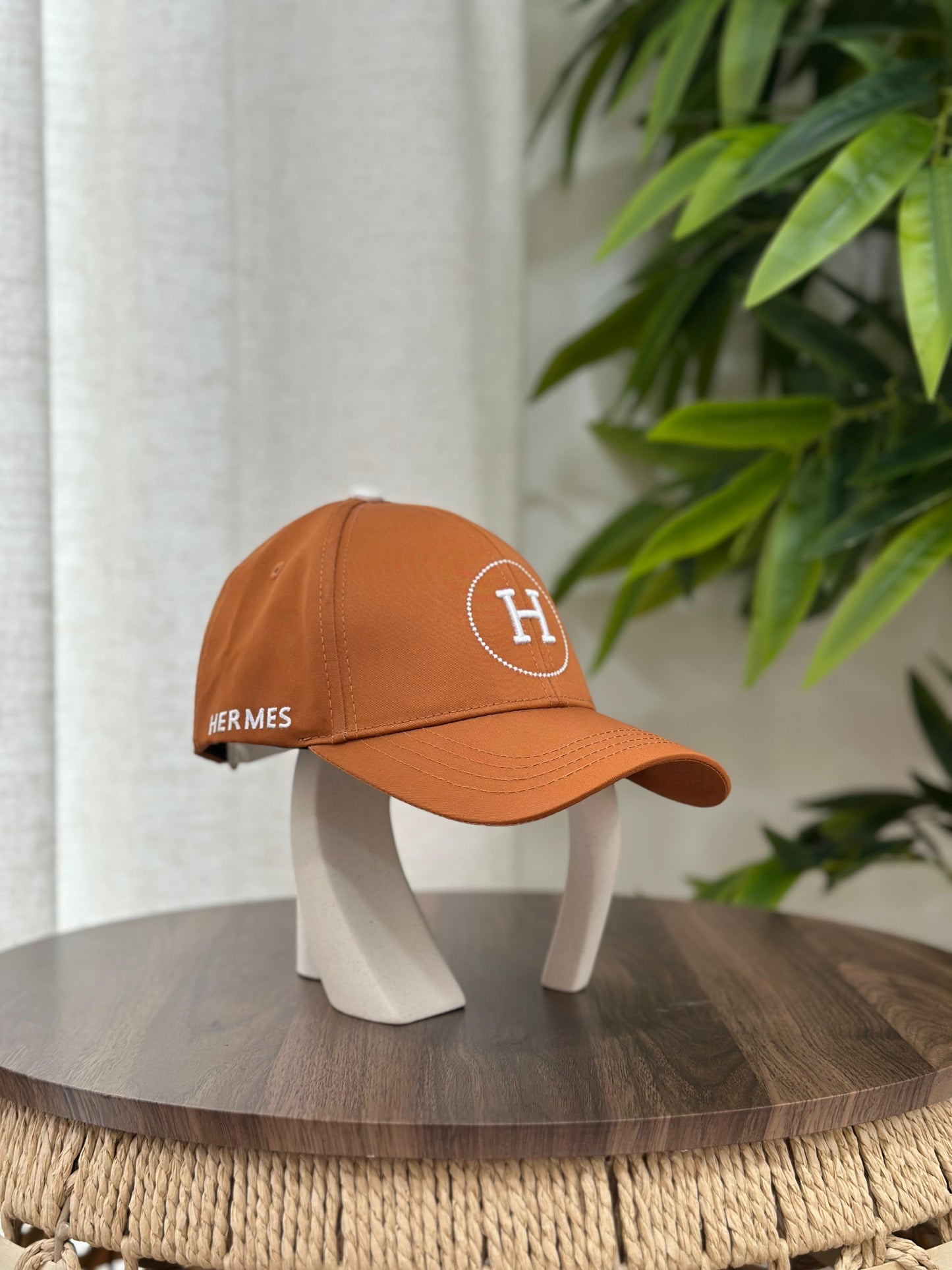 Hermès | Nevada H Cap – Noir / Orange