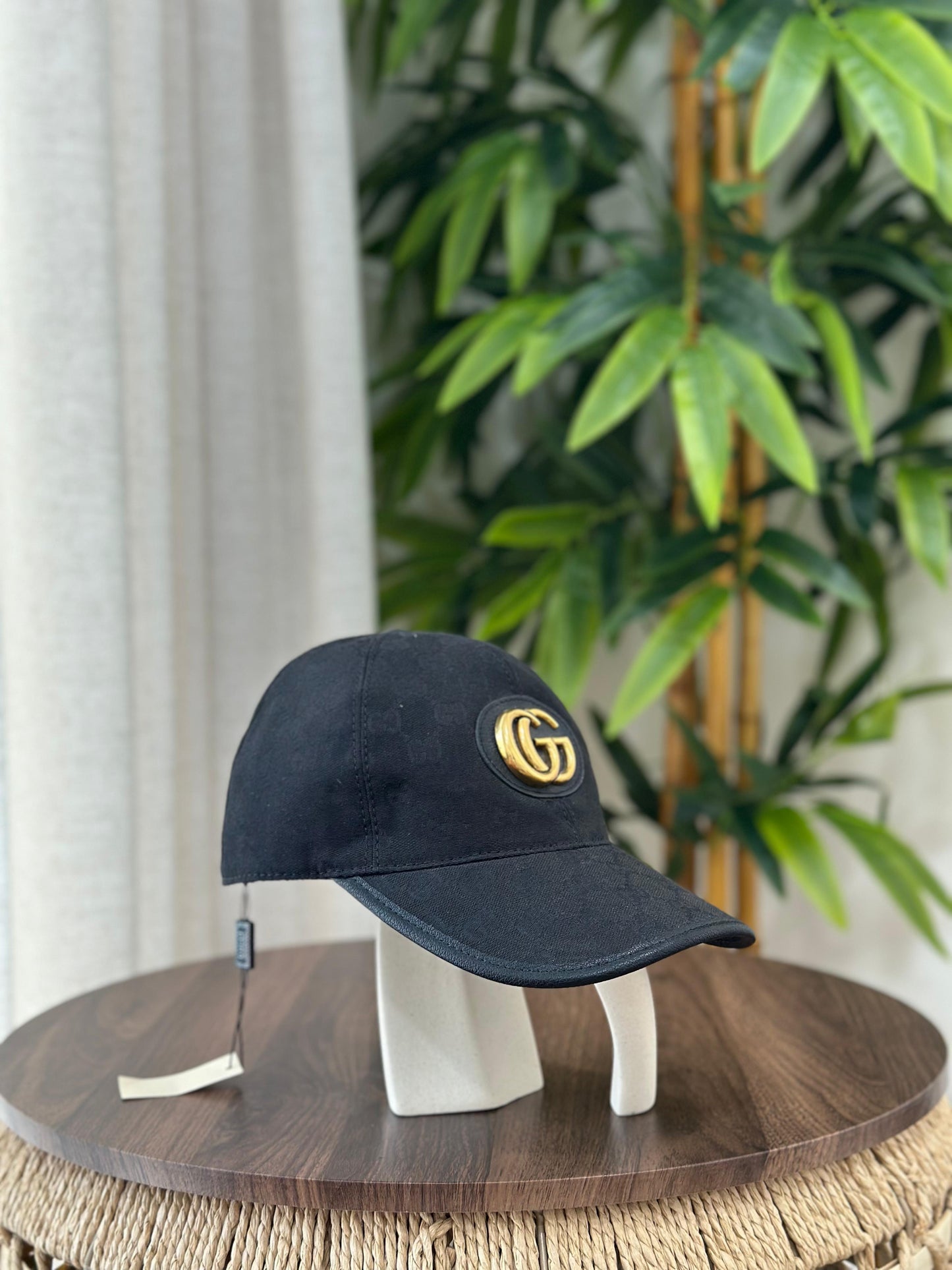 Gucci | Jumbo GG Canvas Baseball Hat – Off White / Grey