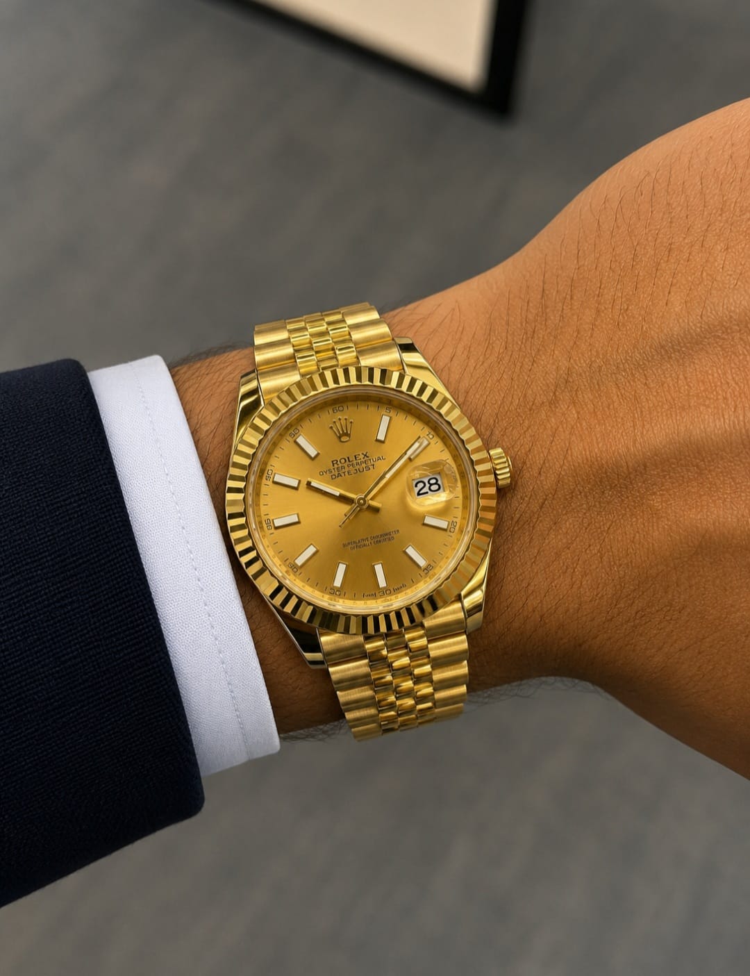 Rolex | Datejust 41 Oystersteel Fluted Watch – White / Gold / Chocolate Brown