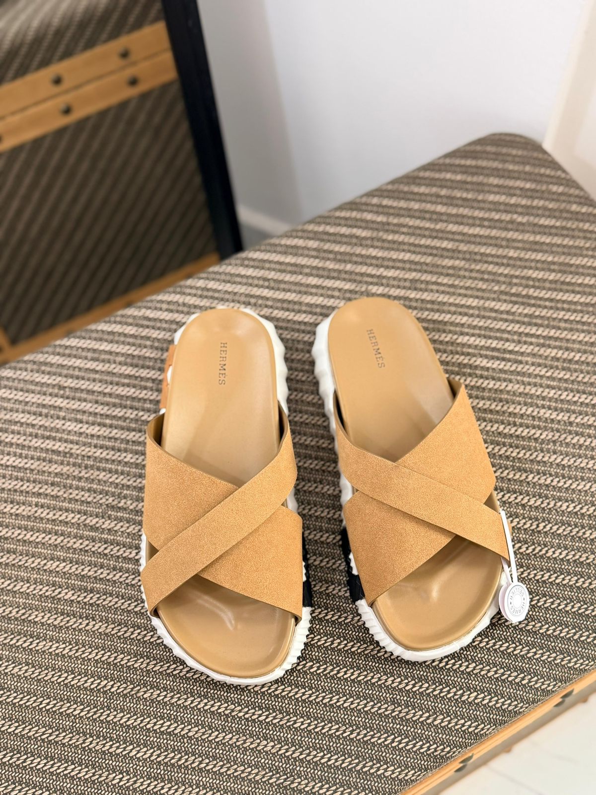 Hermès | Electro Sandals – Gold / White