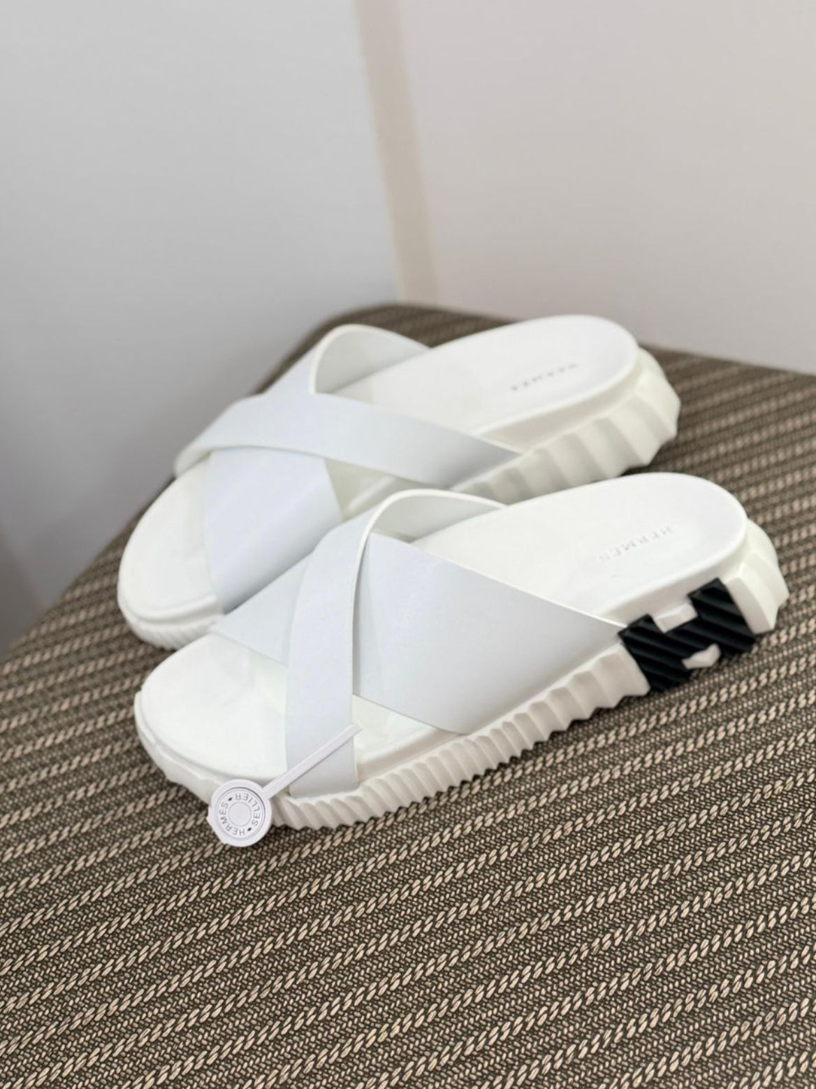 Hermès | Electro Sandals – Noir