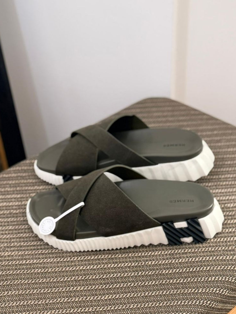 Hermès | Electro Blanc Sandals – Noir