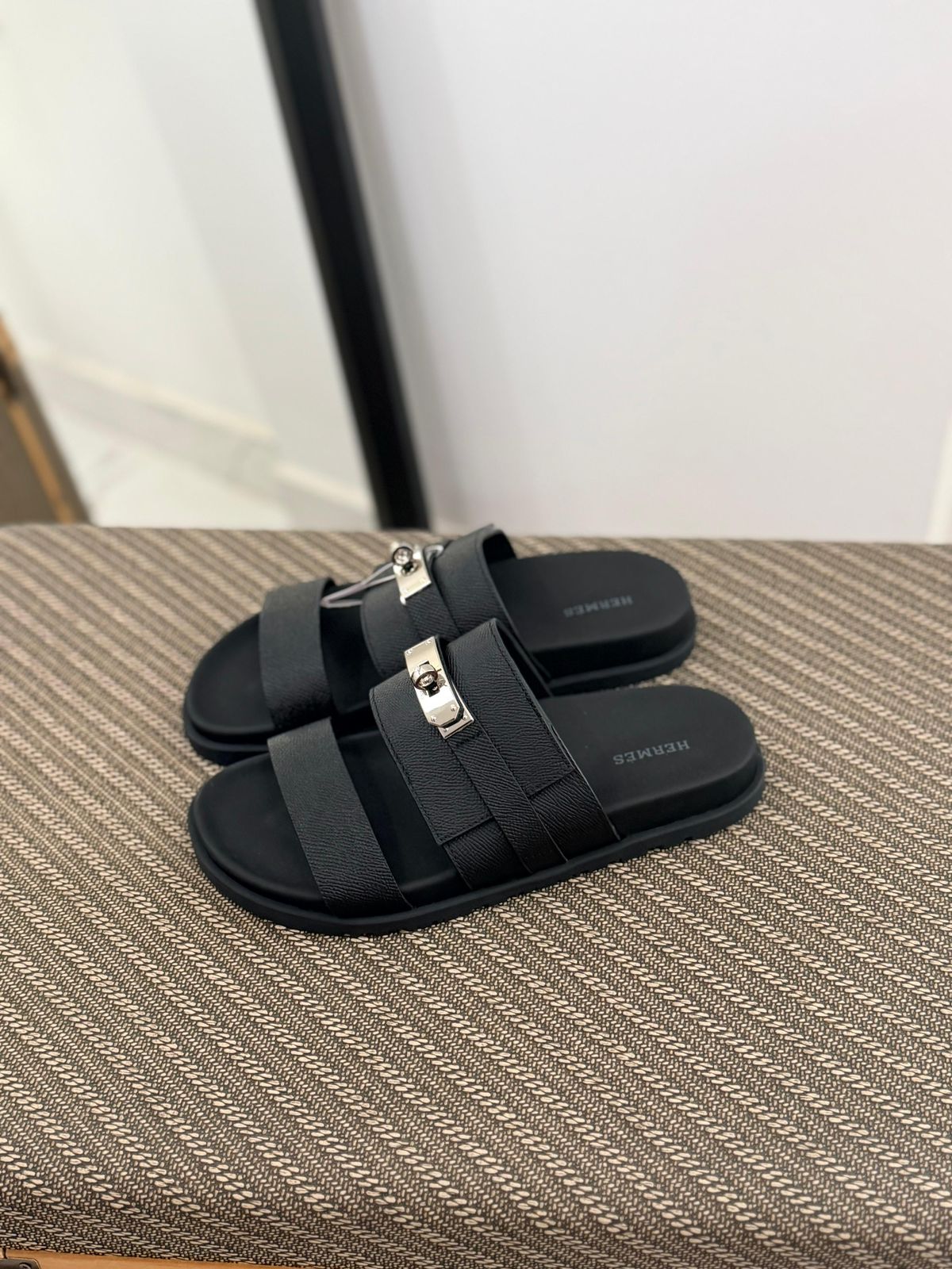 Hermès | Empire Tabac Sandals – Gold / Camel