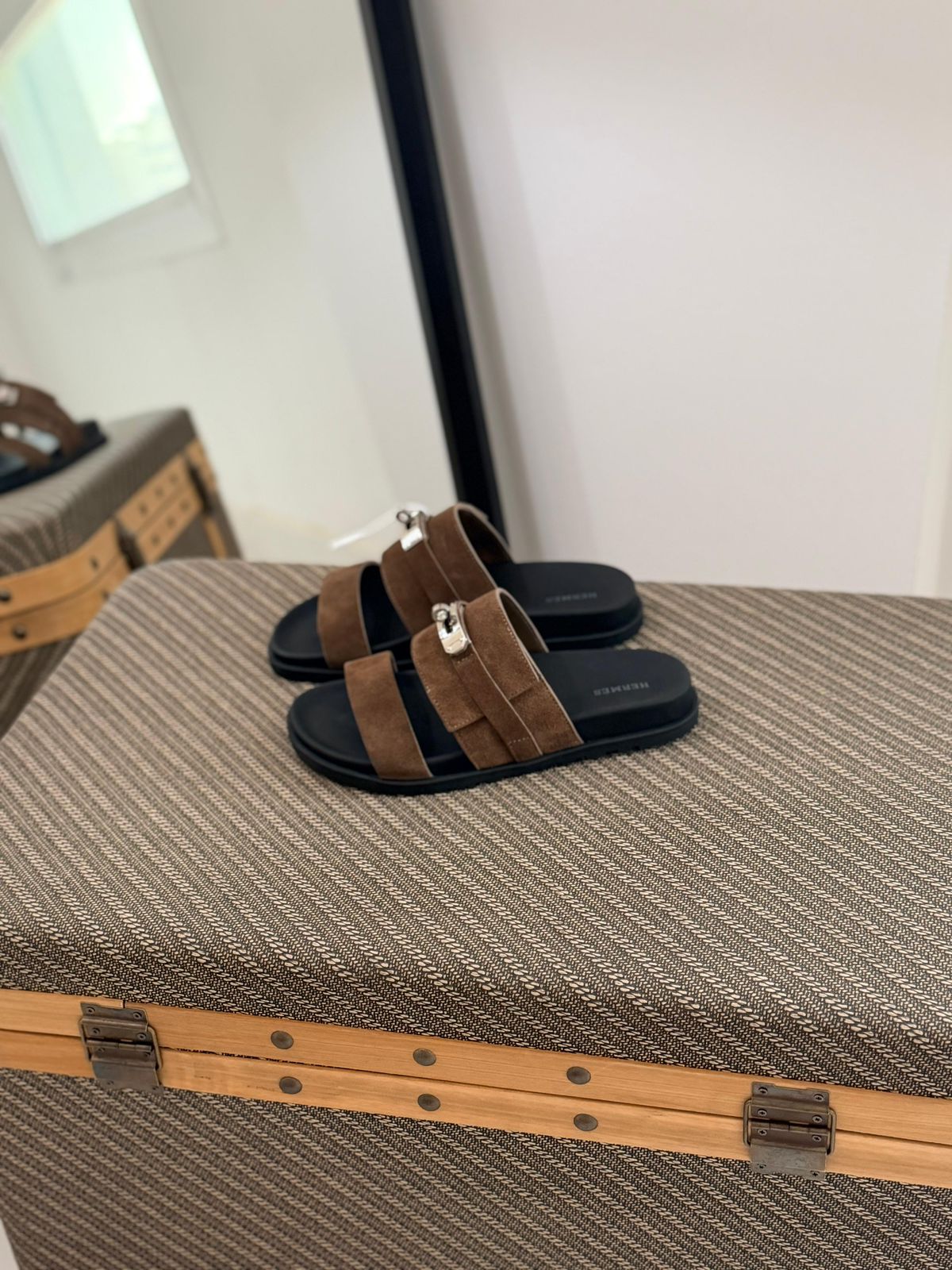 Hermès | Eric Sandals – Noir