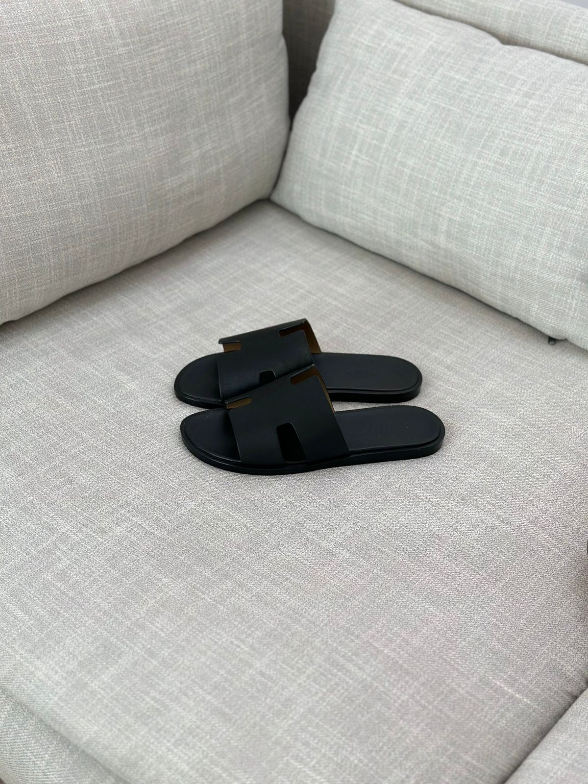 Hermès | Izmir Sandals – Gold / Tan