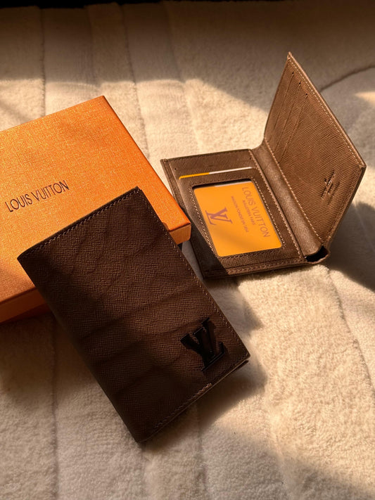Louis Vuitton | Epi Striated Pocket Organizer – Cognac / Light Brown