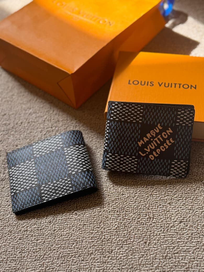 Louis Vuitton | Multiple Epi Sunset Stripe Gradient Wallet – Black / Orange / Purple