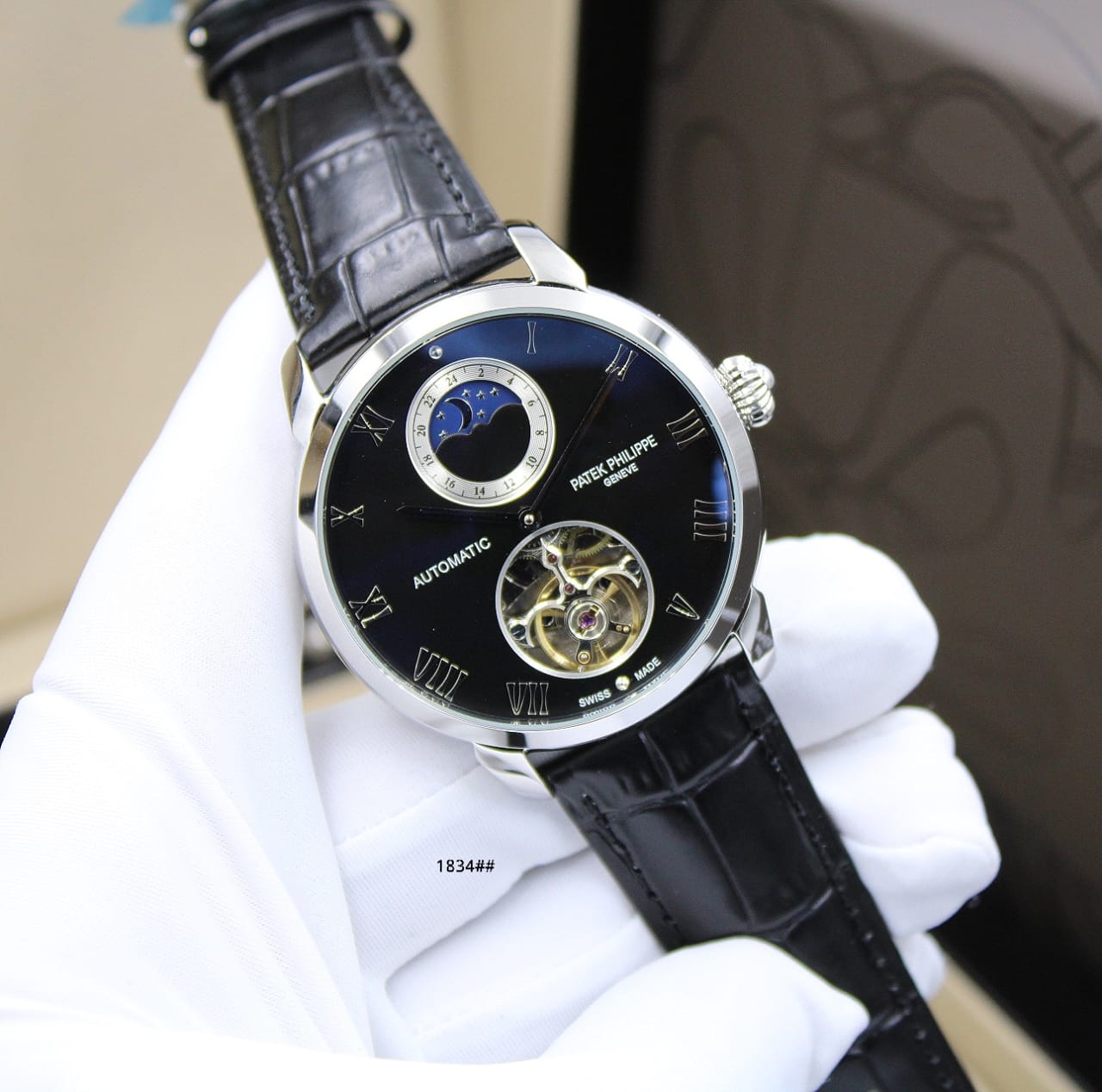 Patek Philippe | Complications Annual Calendar Chronograph Dial Strap Case – Blue / Silver
