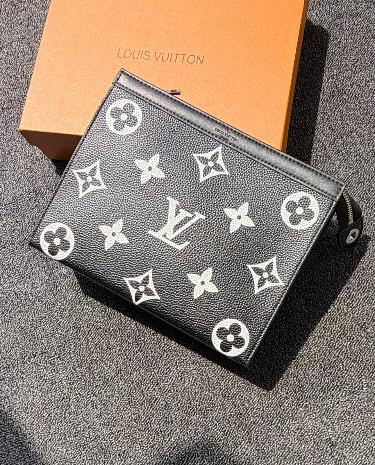 Louis Vuitton | Monogram Voyage Sage Vachetta Pouch – Green / Tan
