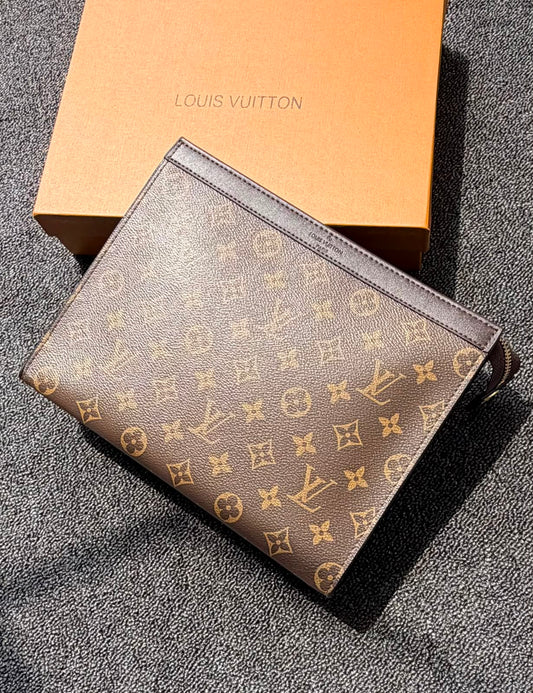 Louis Vuitton | Monogram Shadow Pouch – White / Off White