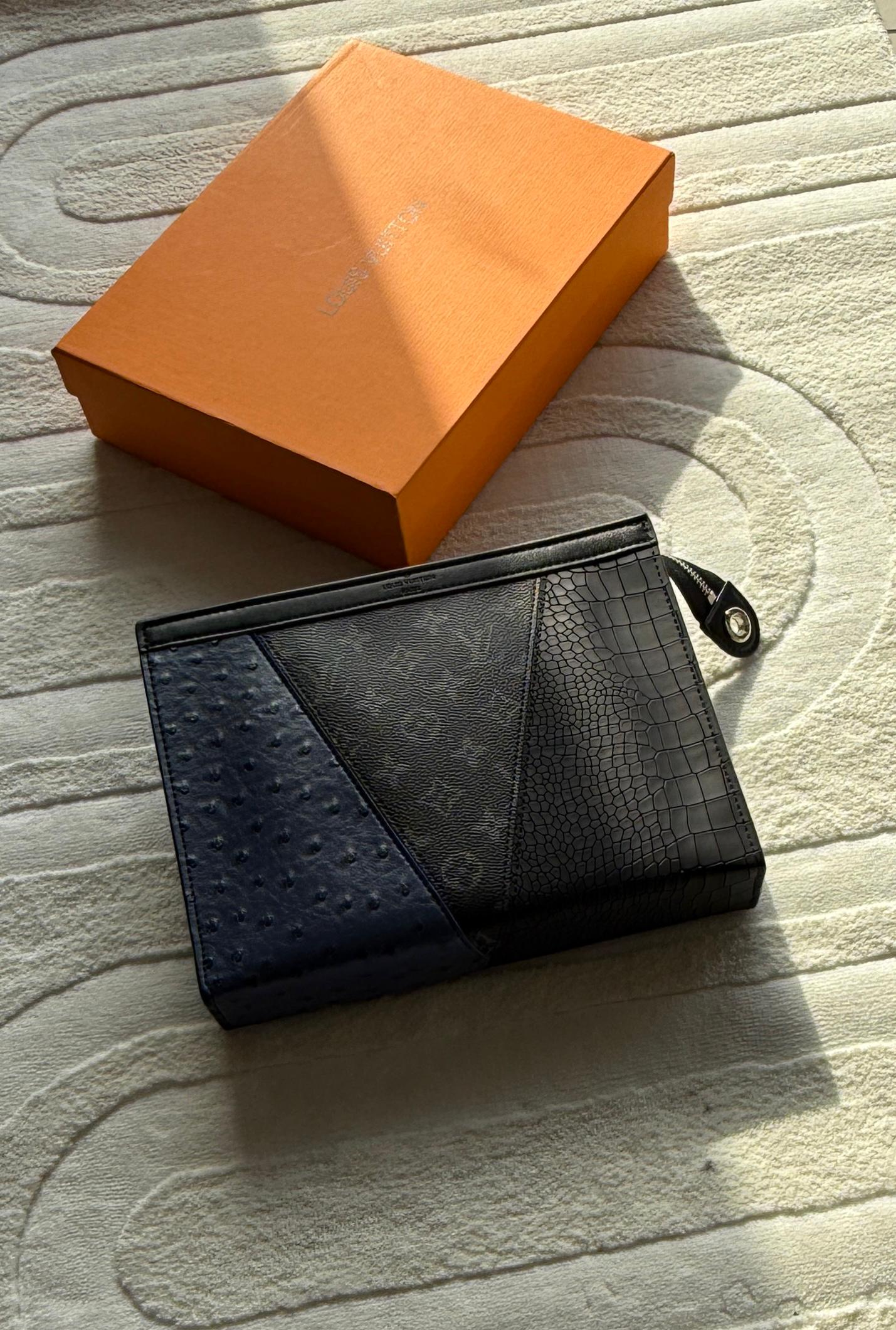 Louis Vuitton | Monogram Voyage Classic Vachetta Pouch – Camel / Beige