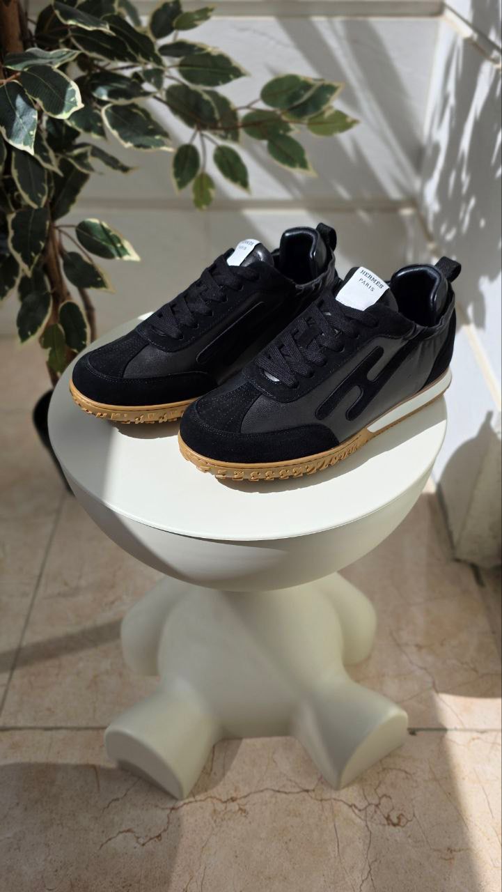 Hermès | Leather Suede Sneakers – Black