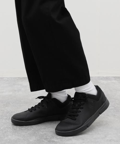 On Cloud | Roger Advantage Sneakers – All Black
