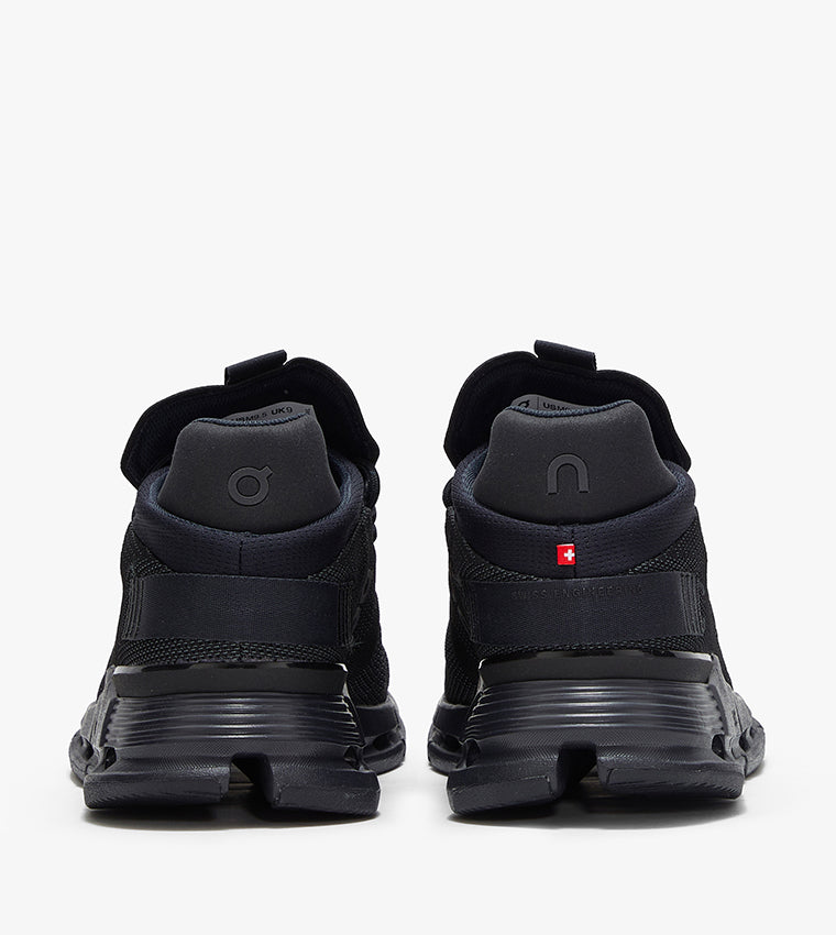 On Cloud | Cloudnova Sneakers