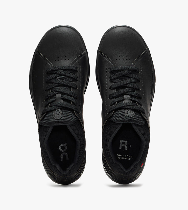 On Cloud | Roger Advantage Sneakers – All Black