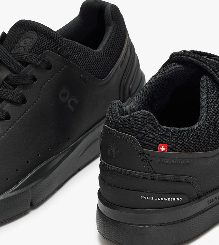 On Cloud | Roger Advantage Sneakers – All Black